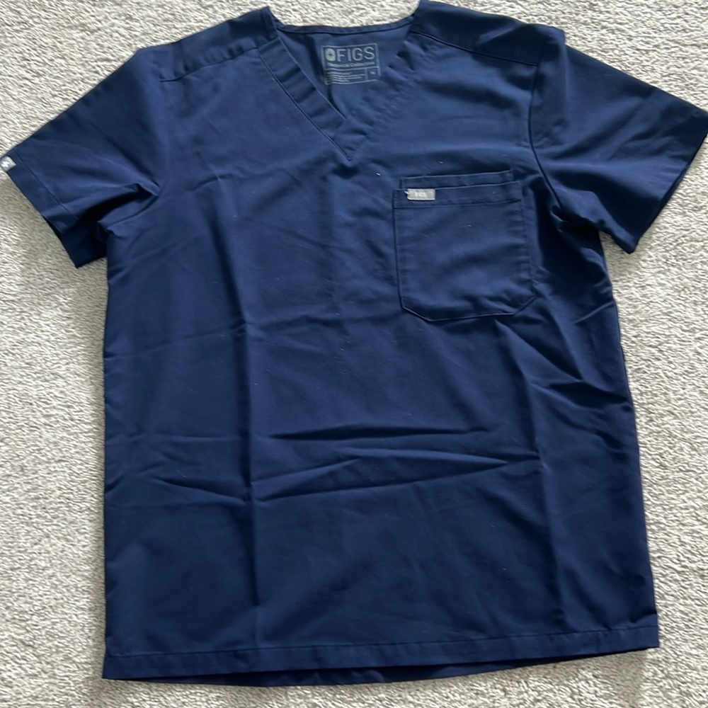 Men’s scrub top
